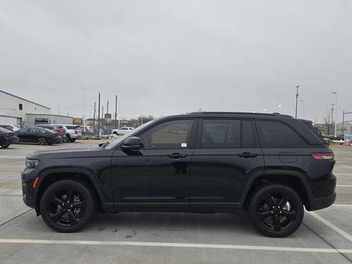 2023 Jeep Grand Cherokee Altitude