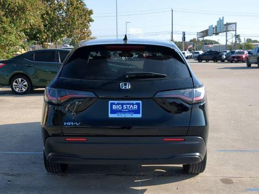 2025 Honda HR-V LX