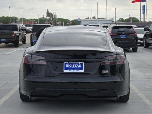 2021 Tesla Model S Plaid