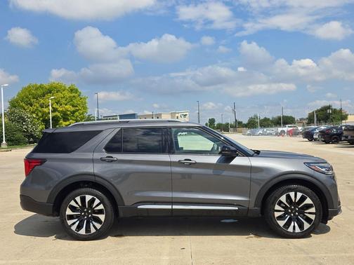 CARBONIZED GRAY METALLIC 2026 Ford Explorer Platinum