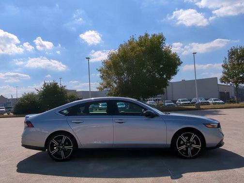 Lunar Silver Metallic 2023 Honda Accord Hybrid Sport