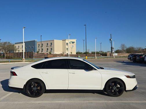 2024 Honda Accord Hybrid Sport-L