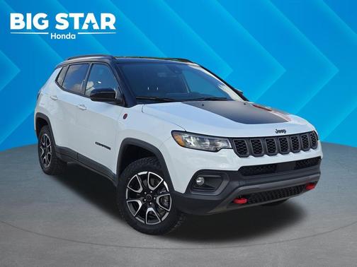Bright White Clearcoat 2025 Jeep Compass Trailhawk