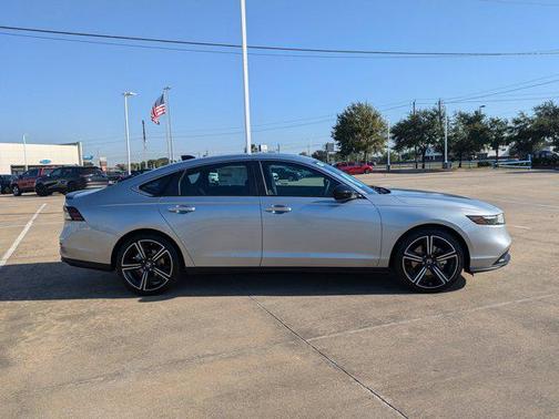 2025 Honda Accord Hybrid Base