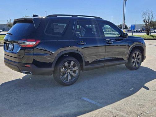 2025 Honda Pilot Sport