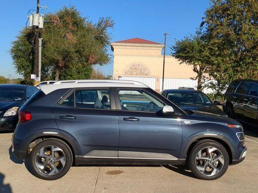 2024 Hyundai VENUE Limited