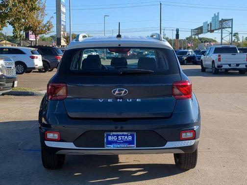 2024 Hyundai VENUE Limited