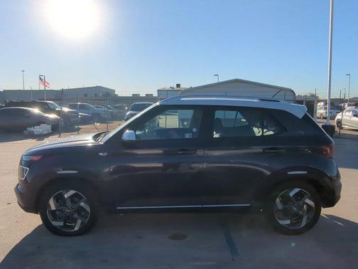 2024 Hyundai VENUE Limited