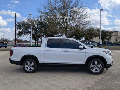 Platinum White Pearl 2026 Honda Ridgeline RTL