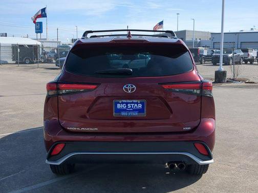 2022 Toyota Highlander XSE
