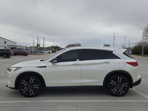 2021 INFINITI QX50 LUXE