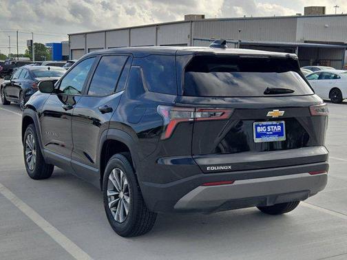 Mosaic Black Metallic 2025 Chevrolet Equinox 1LT