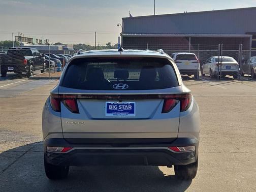 Shimmering Silver 2024 Hyundai TUCSON SEL