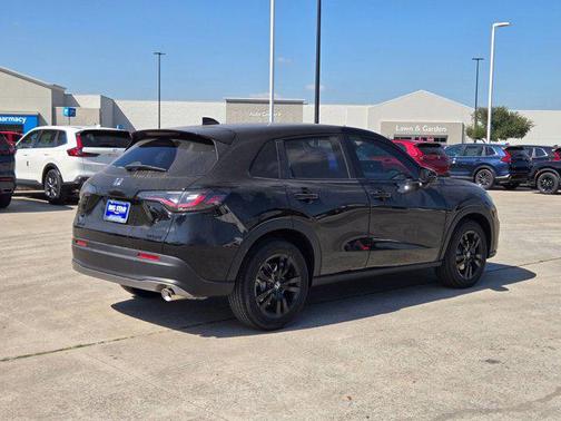 Crystal Black Pearl 2026 Honda HR-V 2WD Sport