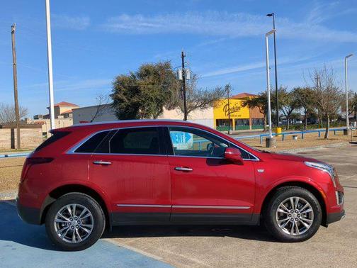 2023 Cadillac XT5 Premium Luxury