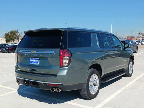 2023 Chevrolet Suburban Premier