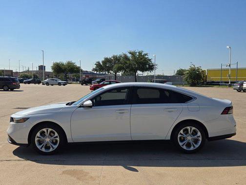 Platinum White Pearl 2024 Honda Accord LX 1.5T
