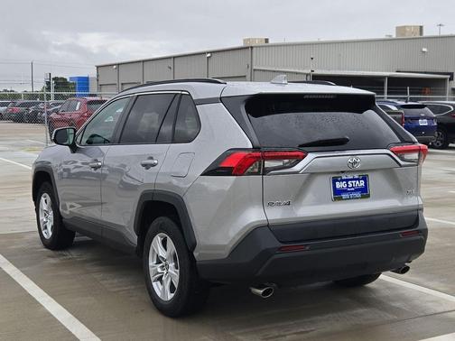 Silver Sky Metallic 2021 Toyota RAV4 XLE