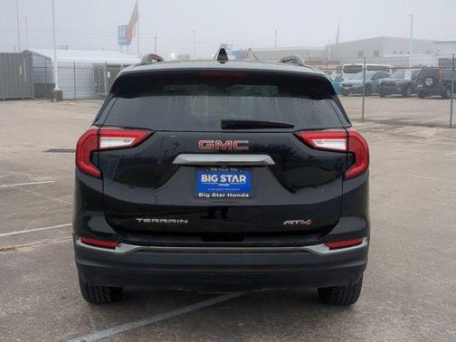 2023 GMC Terrain AWD AT4
