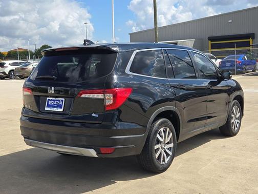 Crystal Black Pearl 2021 Honda Pilot 2WD EX-L