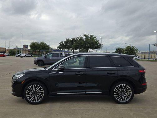 INFINITE BLACK 2021 Lincoln Corsair Reserve