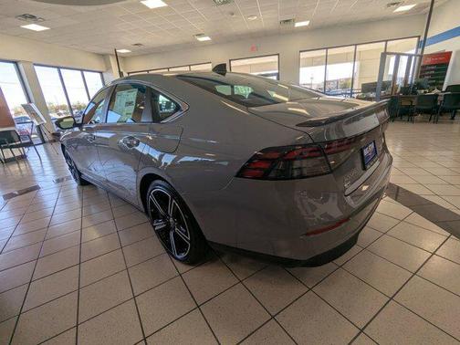 2025 Honda Accord Hybrid Base