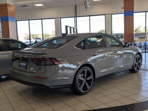 2025 Honda Accord Hybrid Base