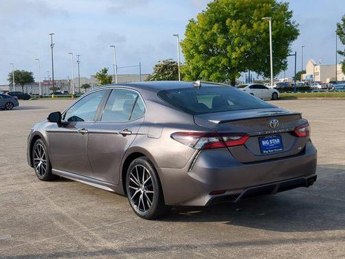 2023 Toyota Camry SE