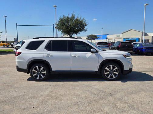 2025 Honda Pilot Touring 8-Passenger