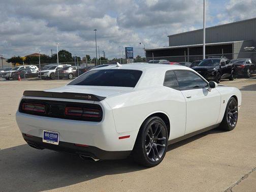 White Knuckle Clearcoat 2023 Dodge Challenger R/T Scat Pack