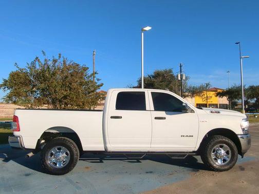 2021 RAM 2500 Tradesman Crew Cab 4x4 6'4' Box