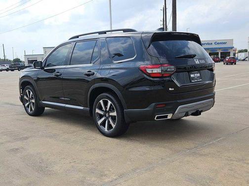 2025 Honda Pilot Touring 8-Passenger