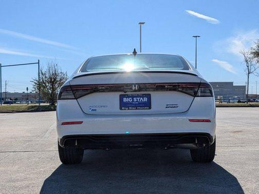 2025 Honda Accord Hybrid Base