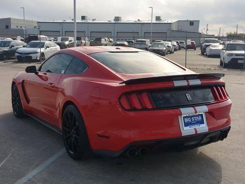 2017 Ford Shelby GT350 Base