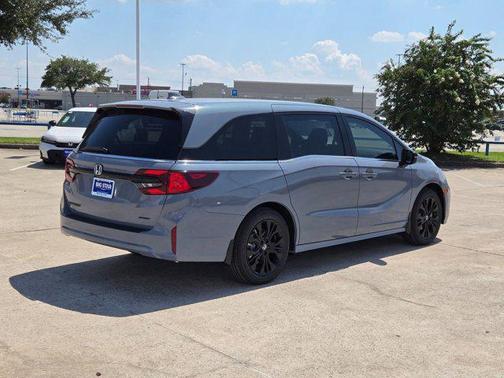 Sonic Gray Pearl 2026 Honda Odyssey Sport-L
