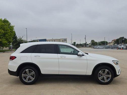 Polar White 2022 Mercedes-Benz GLC 300 Base