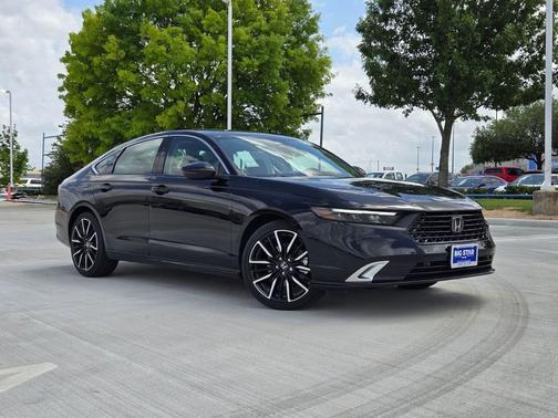 Crystal Black Pearl 2026 Honda Accord Hybrid Touring
