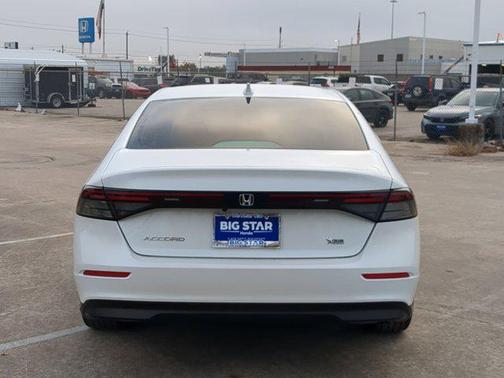 2024 Honda Accord LX 1.5T