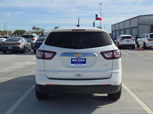 2017 Chevrolet Traverse LS