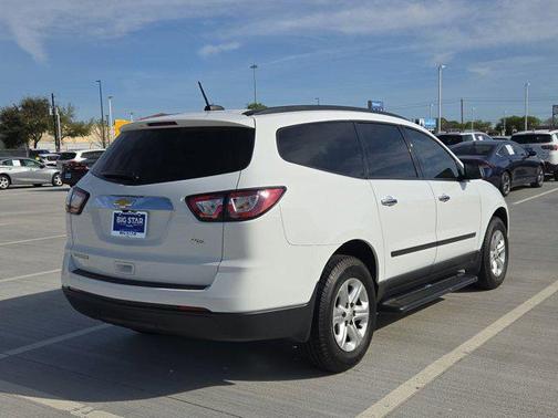 2017 Chevrolet Traverse LS