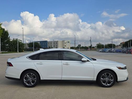 Platinum White Pearl 2024 Honda Accord EX