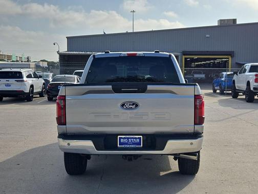 ICONIC SILVER METALLIC 2024 Ford F-150 XLT