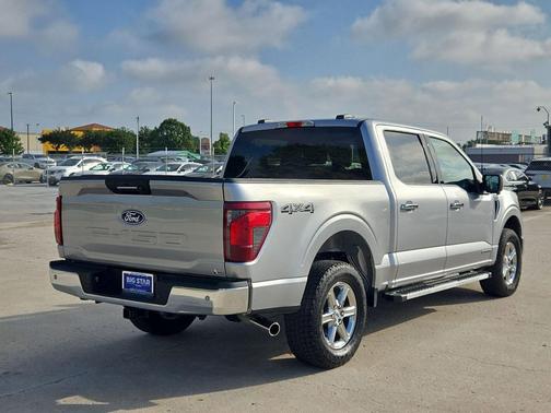ICONIC SILVER METALLIC 2024 Ford F-150 XLT