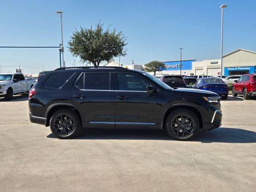 2025 Honda Pilot Touring 8-Passenger