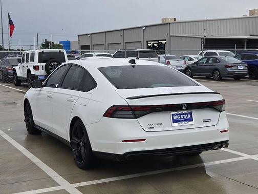 Platinum White Pearl 2023 Honda Accord Hybrid Sport-L