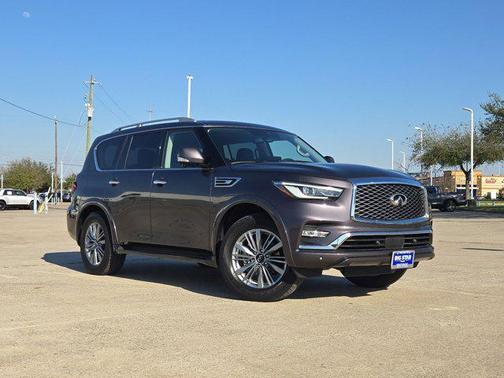2024 INFINITI QX80 Luxe