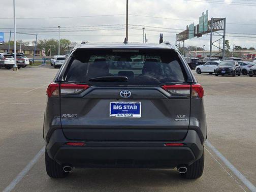 2024 Toyota RAV4 Hybrid XLE