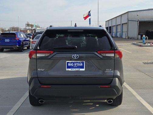 2024 Toyota RAV4 Hybrid XLE