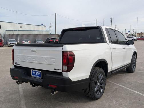 Platinum White Pearl 2026 Honda Ridgeline Sport