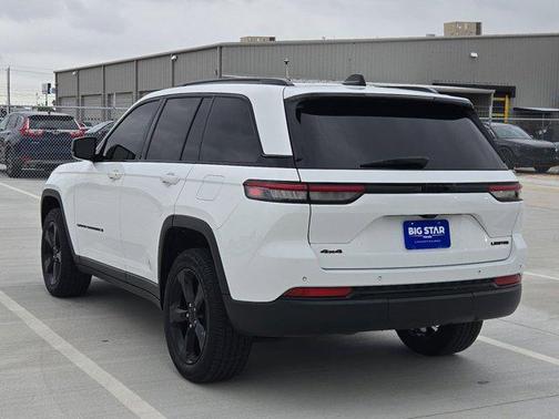 Bright White Clearcoat 2023 Jeep Grand Cherokee Limited